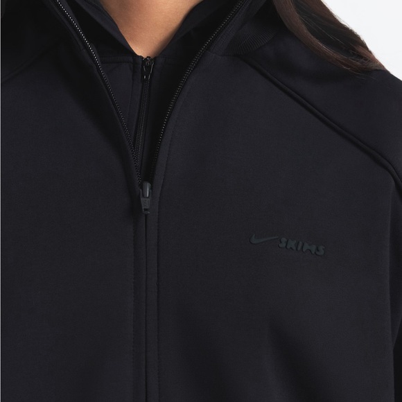 NikeSKIMS Matte Tricot
Women's Oversized Full-Zip Track Jacket - Picture 4 of 12